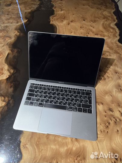 Apple MacBook air 13 8/256