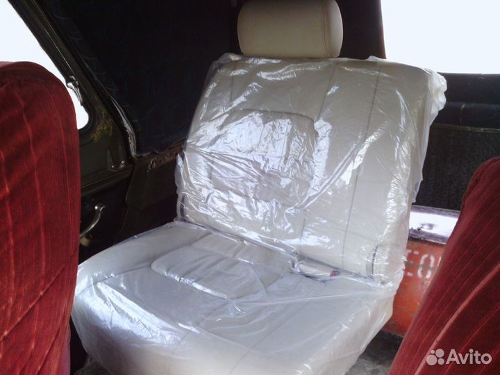 Сиденье в третий ряд Lexus LX470