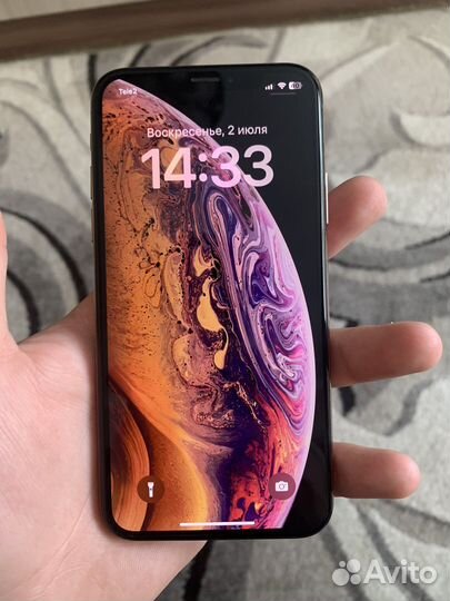 iPhone Xs Gold