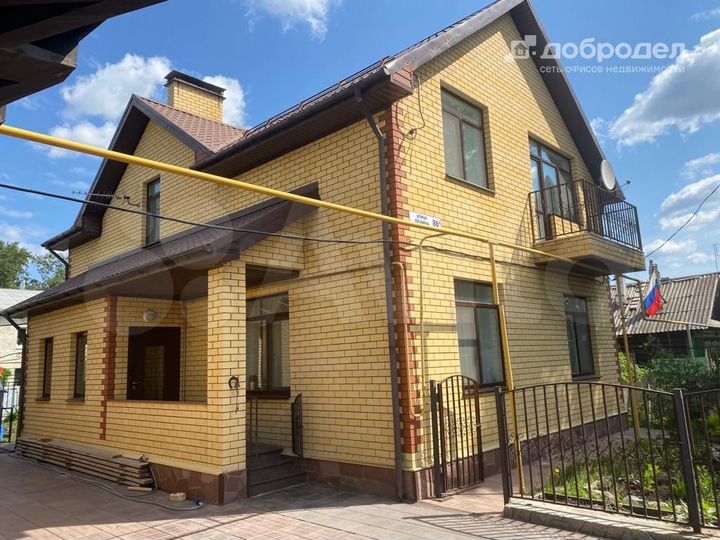 Коттедж 145,1 м² на участке 6,8 сот.