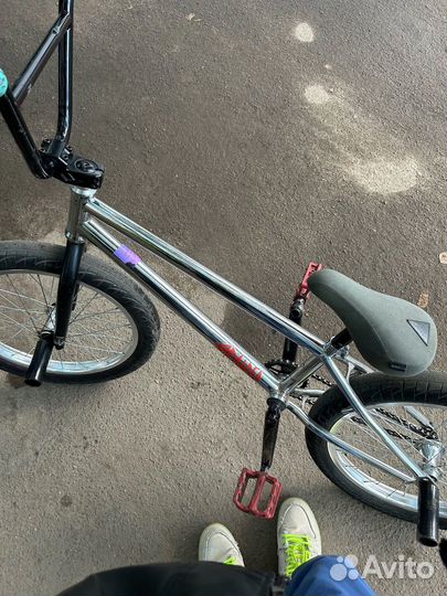Трюковой велосипед BMX