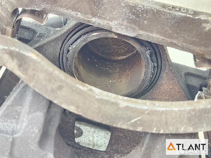 Суппорт передний правый subaru impreza