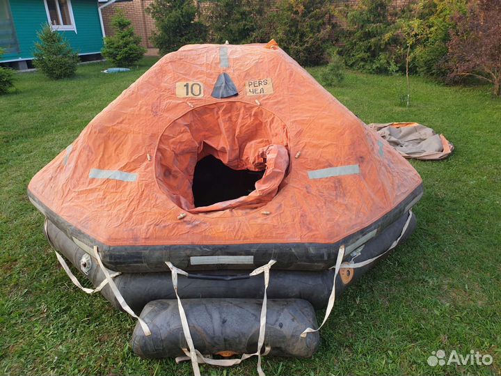 Плот спасательный надувной 10-местный