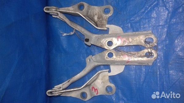 Петля капота Toyota Mark Ii GX110