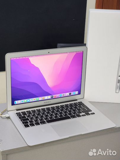 Ноутбук Apple MacBook Air i5 / 8GB + SSD 128GB