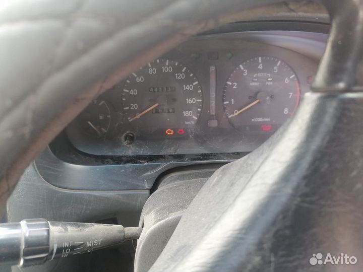 Toyota carina st195