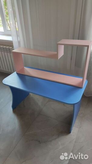 Стеллаж, полки