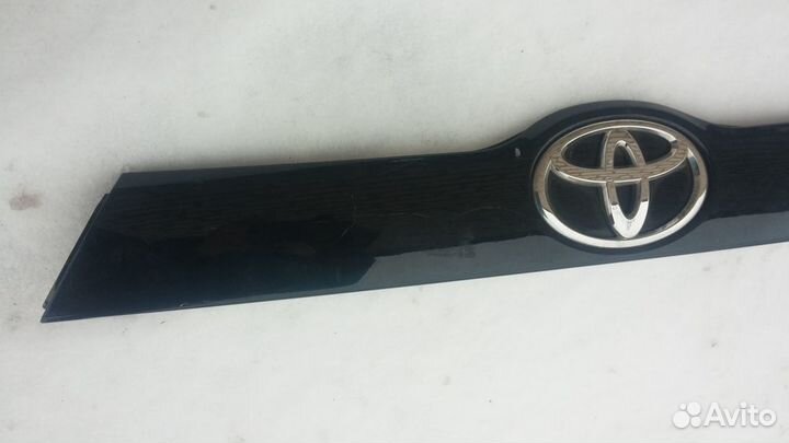 Toyota Highlander 3 2013-2016 г накладка багажника