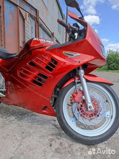 Suzuki RF400R