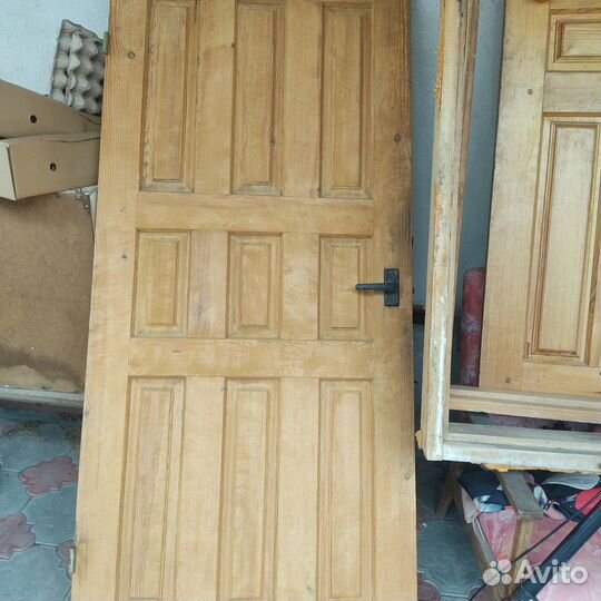 Дверь деревянная бу