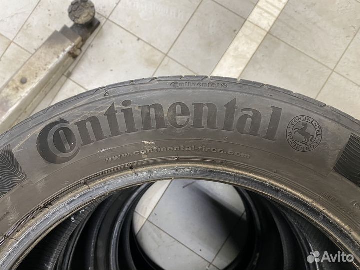 Continental ContiPremiumContact 5 215/55 R17 94W