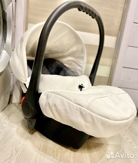 Автолюлька для новорожденных 0+ Karwala Carlo