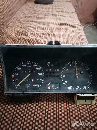 Комбинация приборов WV-2