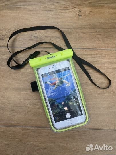 Водонепроницаемый чехол для телефона