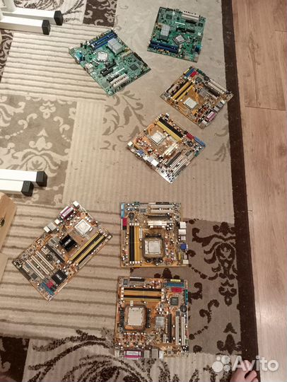 Куча материнских плат