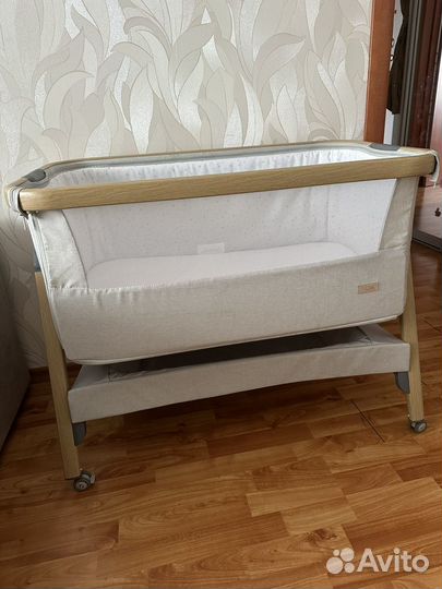 Детская кроватка Колыбель Tutti Bambini с колесами