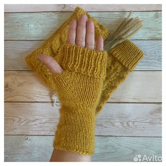 Повязка на голову и митенки