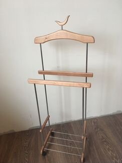 Напольная вешалка