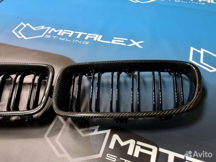 Решетка радиатора BMW F30 M карбон