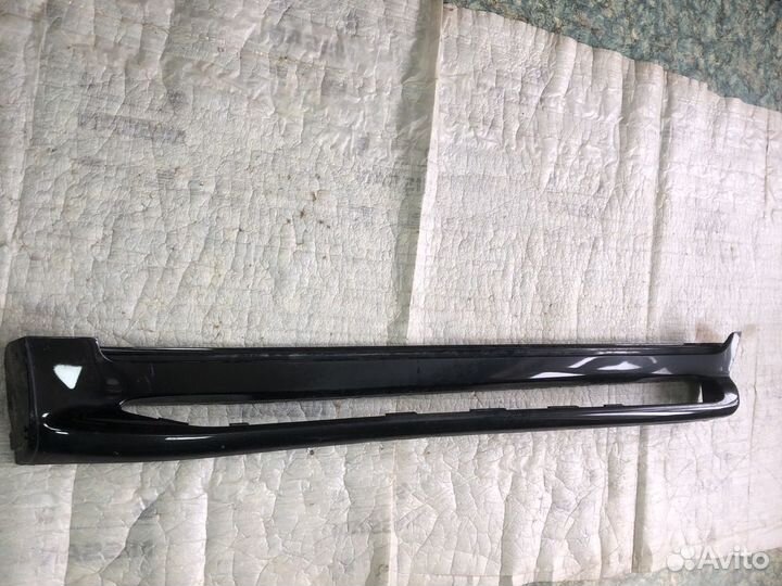 Накладка на порог наружная левая Lexus LX570