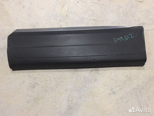 Накладка двери задней левой Volkswagen Tiguan 2011