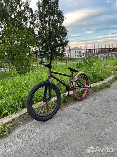 Крутой велосипед BMX