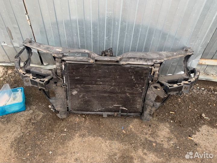 Панель передняя перед. Volkswagen Passat