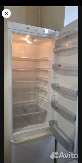 Холодильник на запчасти