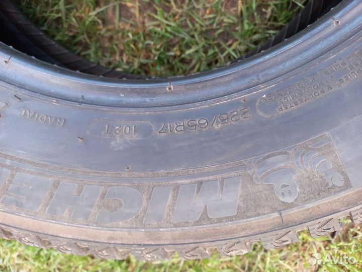 Michelin Latitude X-Ice North 215/65 R17