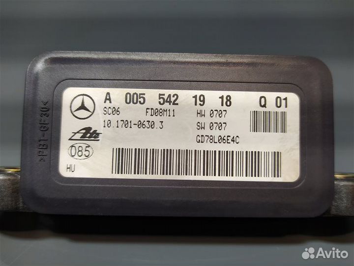 Датчик ускорения Mercedes Glk-Class X204