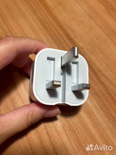 Блок питания (адаптер) Apple 20w type c