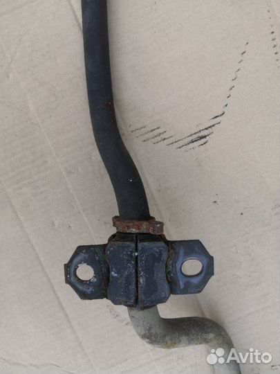 Стабилизатор задний Toyota Rav4 30