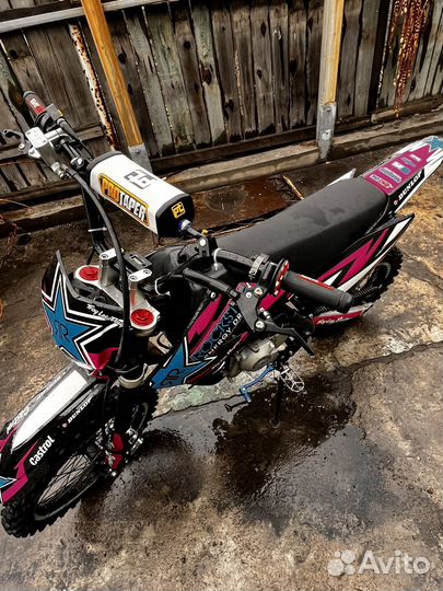 Regulmoto Seven Medalist 150e (2022)