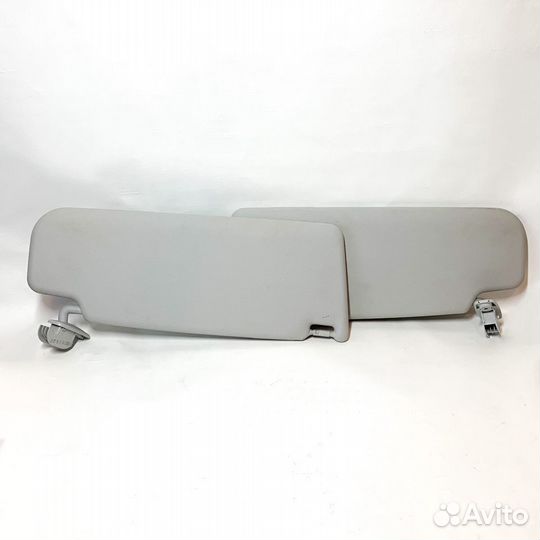 Солнцезащитный козырек на Skoda Octavia A5