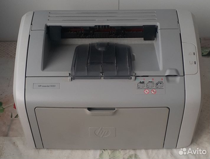 Лазерный принтер HP LaserJet 1020 + картридж