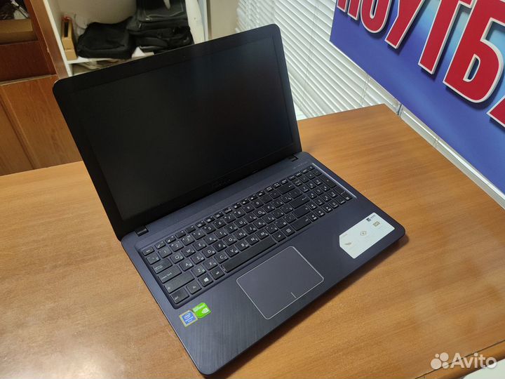 Ноутбук Asus б/у / geforce MX110 / ssd