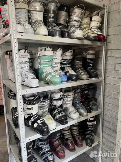 Горнолыжные ботинки женские