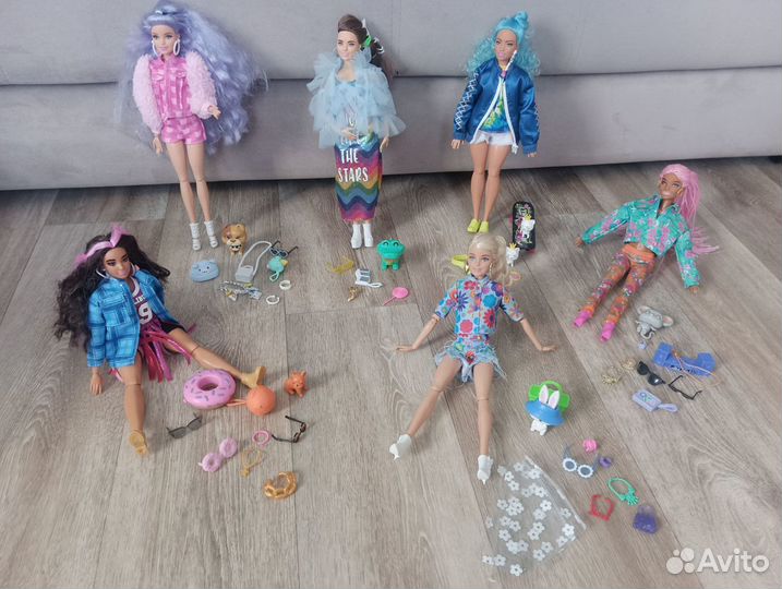 Barbie extra 7 кукол / машина