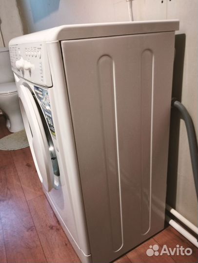 Стиральная машина indesit на запчасти