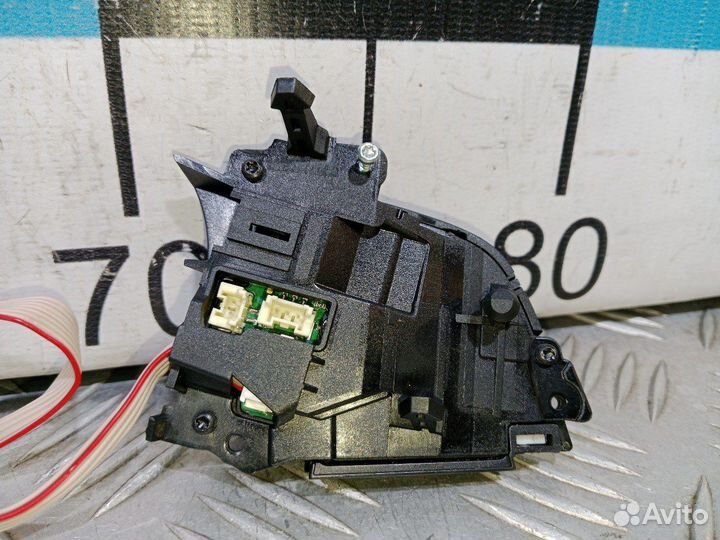 Б/У Блок кнопок руля VW Passat B8#001