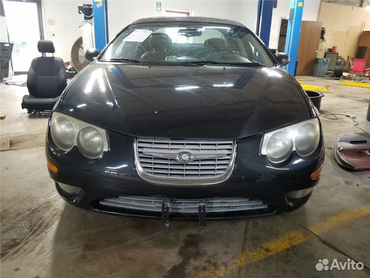 Разбор на запчасти Chrysler 300M