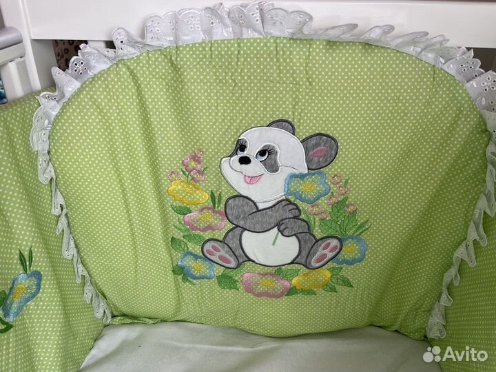 Бортики в детскую кроватку новые