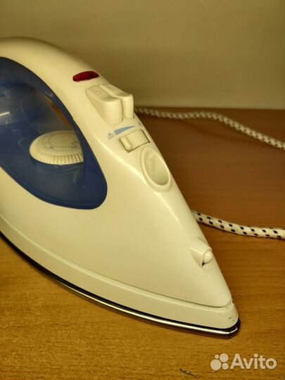 Утюг Elenberg 1200W