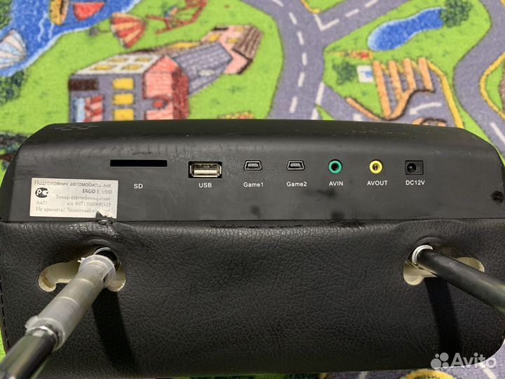 Подголовник с монитором