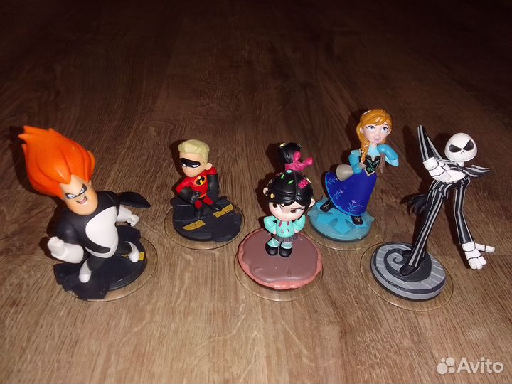 Фигурки и жетоны для игры 