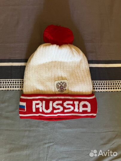 Новая оригинальная шапка forward Russia