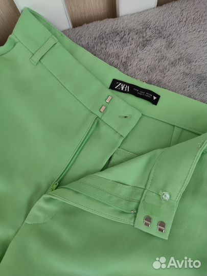 Салатовые брюки Zara S