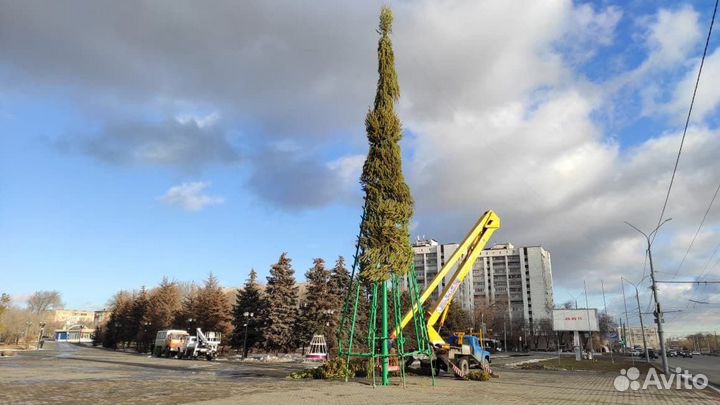 Украшение домов, контурная подсветка дома