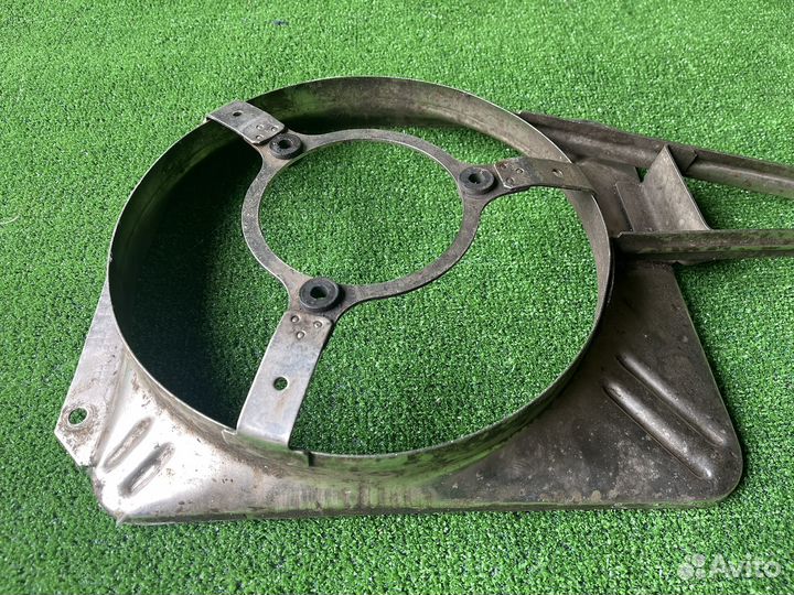 Кожух вентилятора радиатора Хром ваз 2105-07