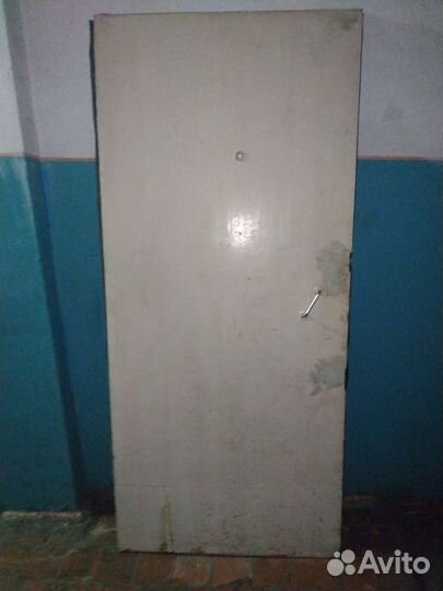 Дверь входная деревянная бу